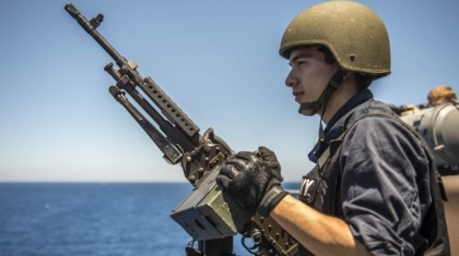 Premiärminister Alexis Tsipras: NATO gör ingenting åt båtflyktingar trots flotta i Egeiska havet