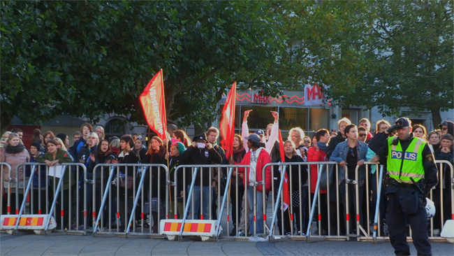 Ung Vänster tänker sabotera när Åkesson håller tal – V vägrar kommentera