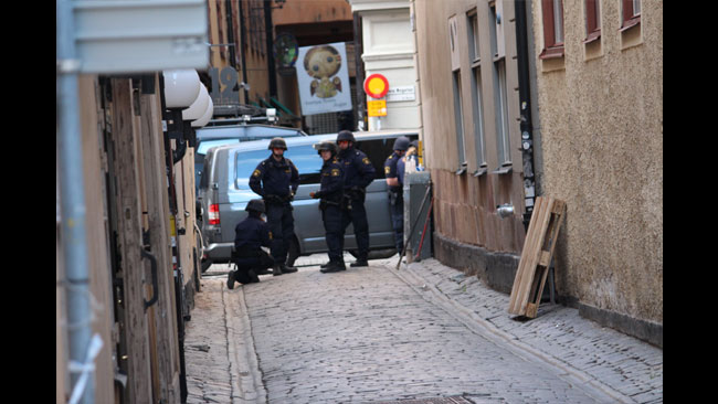 Det fanns poliser i varje gränd i Gamla stan. Foto: Amy Unsworth / Nyheter Idag