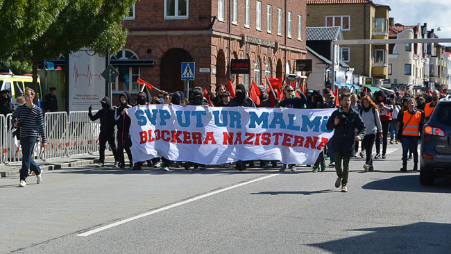 Motdemonstranterna hade mobiliserat mot det högerextrema svenskarnas parti. Foto: Fritz Schibli / TOPNEWS.se