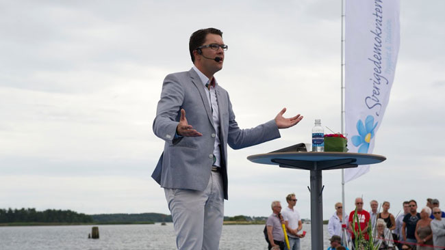 Åkesson pratade en hel del om situationen i Irak. Foto: Sven Pernils / Nyheter Idag