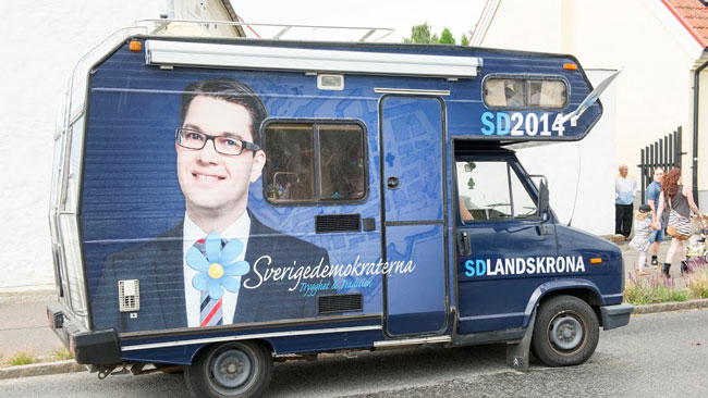 SD Landskrona var på plats med sin dekorerade husbil. Foto: Sven Pernils / Nyheter Idag