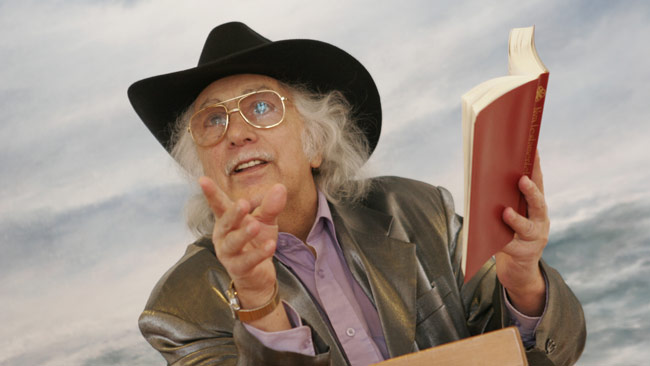 Målle Lindberg är karismatisk när han står i talarstolen. Foto: Pressbild molle.nu