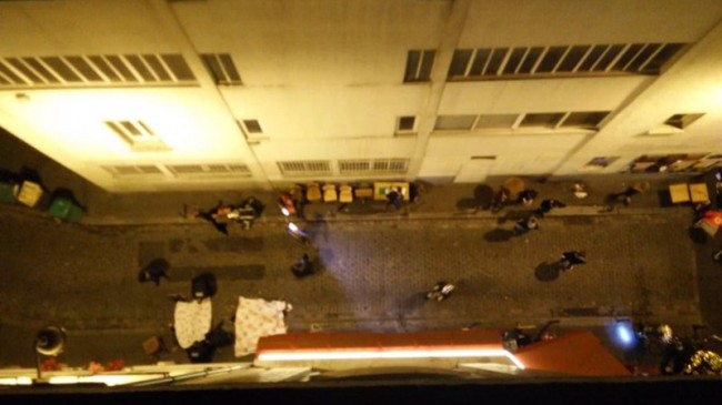 Döda och skadade på gata i Paris. Foto: Twitter