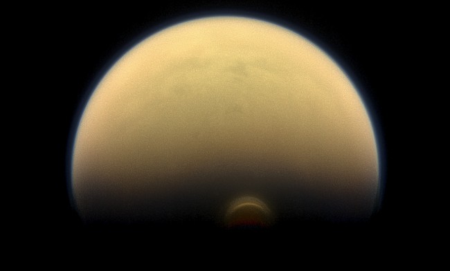 Saturnus måne Titan. Foto: Nasa