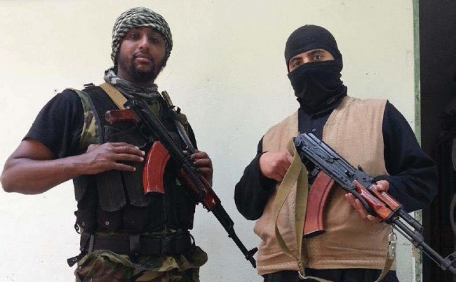 Al Amin Sultan (t.v). Foto: Polisens förundersökningsprotokoll