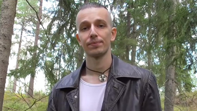 Arga blatten bor någonstans i skogen där han får vara ifred.