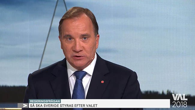 Löfven erbjuder samarbete för att stoppa SD - men Kristersson vill ha borgerlig regering
