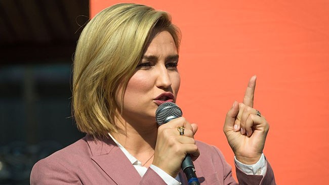 KD vill tala öppet om attackerna på kyrkor