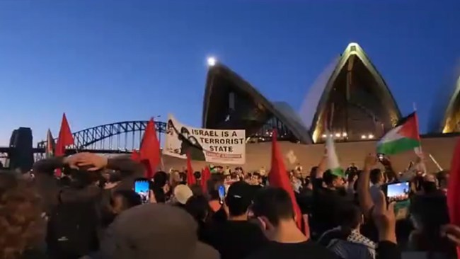 Palestina-demonstranter: "Gasa judarna!"